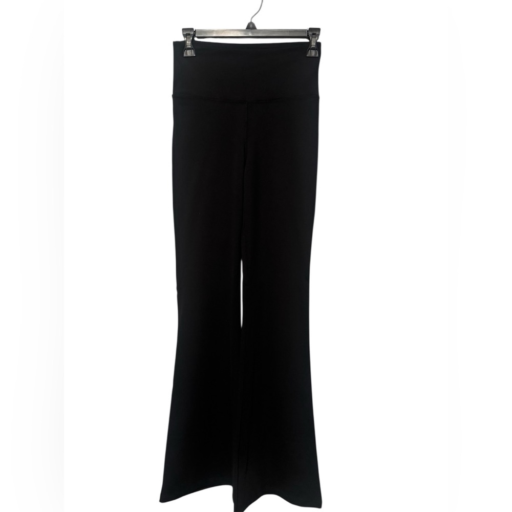 Women's Black High-Waisted Leggings - Picture 1 of 3